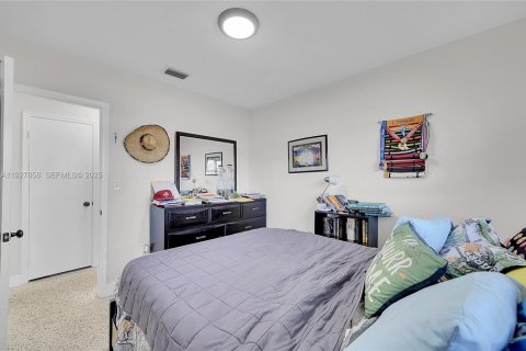 Casa en venta en Miami, Florida, 3 dormitorios, 107.02 m2 № 1988709 - foto 19