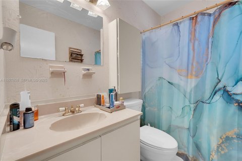 Casa en venta en Miami, Florida, 3 dormitorios, 107.02 m2 № 1988709 - foto 13