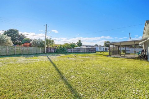 Casa en venta en Miami, Florida, 3 dormitorios, 107.02 m2 № 1988709 - foto 27