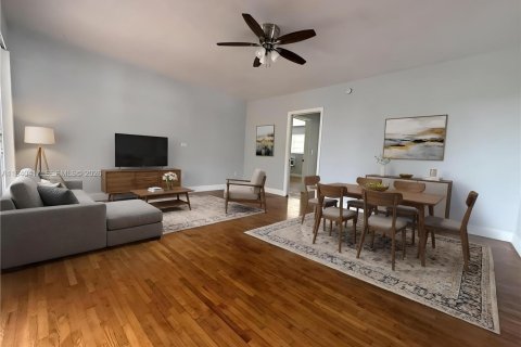 Copropriété à louer à Miami Shores, Floride: 2 chambres, 69.68 m2 № 1999011 - photo 2