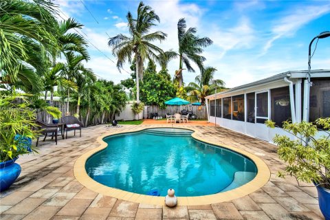 House in Cutler Bay, Florida 4 bedrooms, 189.15 sq.m. № 1942631 - photo 30