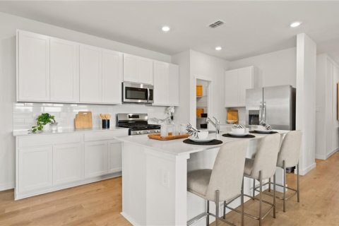 Villa ou maison à vendre à Davenport, Floride: 5 chambres, 236.53 m2 № 2424356 - photo 2
