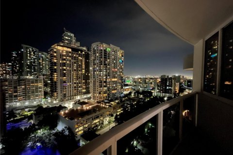Condo in Miami, Florida, 2 bedrooms № 2030949 - photo 19
