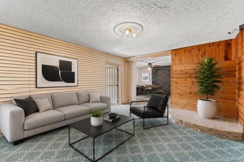 Immobilier commercial à vendre à Tampa, Floride: 284.47 m2 № 2209987 - photo 8