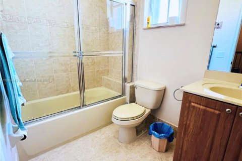 Townhouse in Homestead, Florida 4 bedrooms, 182.55 sq.m. № 1890418 - photo 21