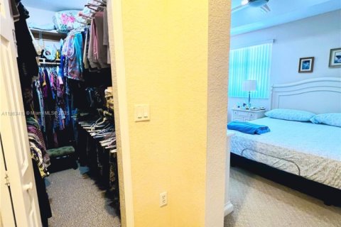 Townhouse in Homestead, Florida 4 bedrooms, 182.55 sq.m. № 1890418 - photo 24