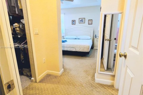 Townhouse in Homestead, Florida 4 bedrooms, 182.55 sq.m. № 1890418 - photo 23