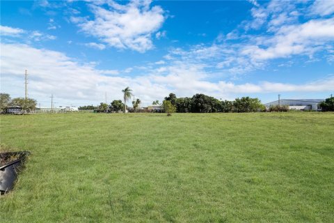 House in Miami, Florida 4 bedrooms, 204.2 sq.m. № 1895929 - photo 21