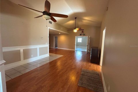 Casa en alquiler en Kissimmee, Florida, 4 dormitorios, 169.55 m2 № 2207878 - foto 10