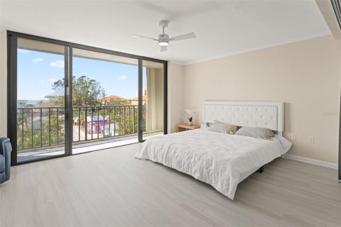 Condominio en venta en Indian Shores, Florida, 2 dormitorios, 130.06 m2 № 1532053 - foto 12