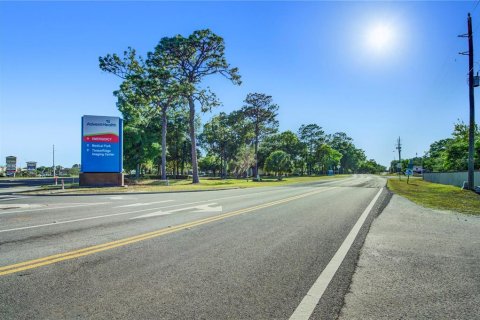 Propiedad comercial en alquiler en Ocala, Florida, 164.72 m2 № 441086 - foto 11