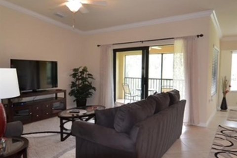 Condo in Bradenton, Florida, 2 bedrooms  № 1746966 - photo 5