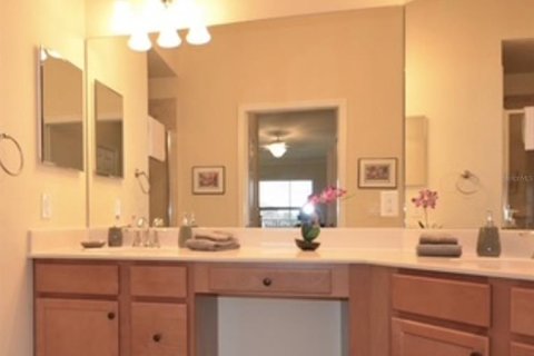Condo in Bradenton, Florida, 2 bedrooms  № 1746966 - photo 12