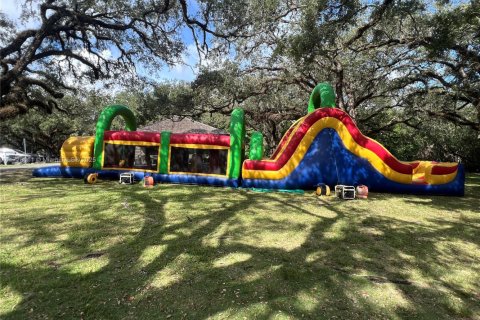 Купить коммерческую недвижимость в Майами, Флорида № 1984983 - фото 1