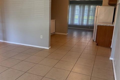 Casa en venta en New Port Richey, Florida, 2 dormitorios, 69.12 m2 № 2167528 - foto 4