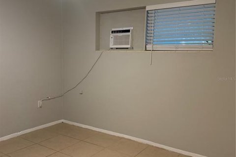 Casa en venta en New Port Richey, Florida, 2 dormitorios, 69.12 m2 № 2167528 - foto 16