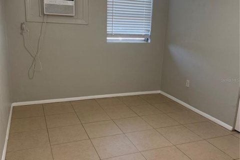 Casa en venta en New Port Richey, Florida, 2 dormitorios, 69.12 m2 № 2167528 - foto 15
