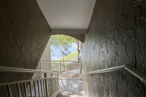 Condominio en alquiler en Delray Beach, Florida, 3 dormitorios, 100.24 m2 № 1098947 - foto 1
