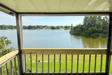 Townhouse in Tampa, Florida 2 bedrooms, 105.54 sq.m. № 1827710 - photo 12