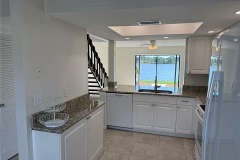 Townhouse in Tampa, Florida 2 bedrooms, 105.54 sq.m. № 1827710 - photo 3