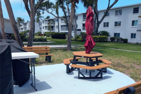 Condo in Bradenton, Florida, 1 bedroom  № 1883042 - photo 28