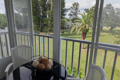 Condo in Bradenton, Florida, 1 bedroom  № 1883042 - photo 22