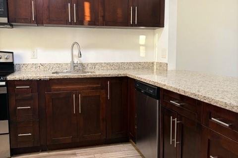 Снять в аренду кондоминиум в Маргит, Флорида 2 спальни, 90.12м2, № 2023517 - фото 8