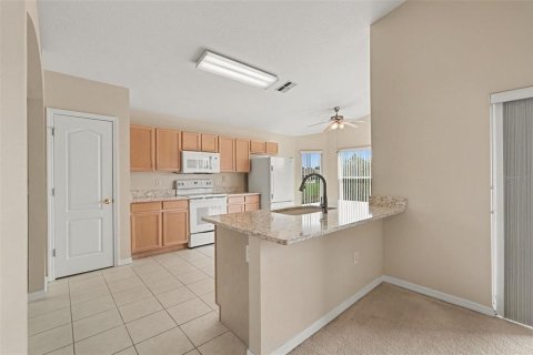 Villa ou maison à vendre à San Antonio, Floride: 2 chambres, 131.18 m2 № 2389158 - photo 12