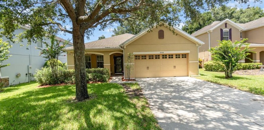 Casa en Mount Dora, Florida 3 dormitorios, 171.96 m2 № 1795384