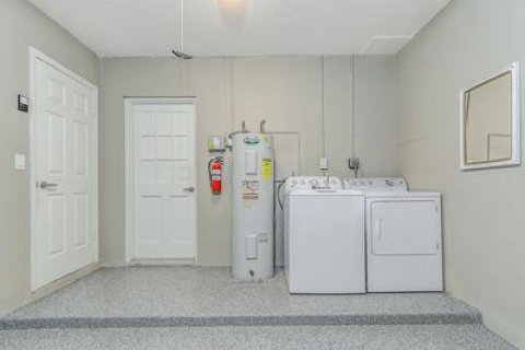 Condo in Jupiter, Florida, 2 bedrooms  № 907796 - photo 1