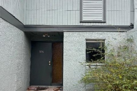 Condominio en venta en Gainesville, Florida, 2 dormitorios, 120.03 m2 № 1537917 - foto 1