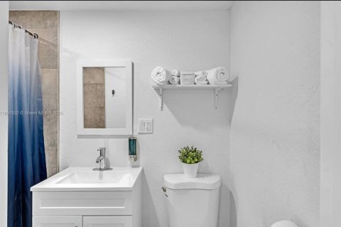 Villa ou maison à vendre à Miami, Floride: 3 chambres, 122.82 m2 № 1980918 - photo 27