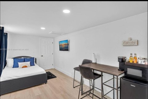 Villa ou maison à vendre à Miami, Floride: 3 chambres, 122.82 m2 № 1980918 - photo 28