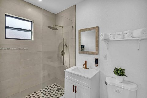 Villa ou maison à vendre à Miami, Floride: 3 chambres, 122.82 m2 № 1980918 - photo 11