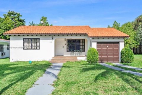 Villa ou maison à Miami, Floride 3 chambres, 122.82 m2 № 1980918