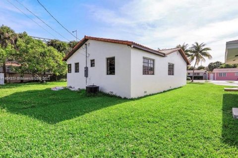 Villa ou maison à vendre à Miami, Floride: 3 chambres, 122.82 m2 № 1980918 - photo 4