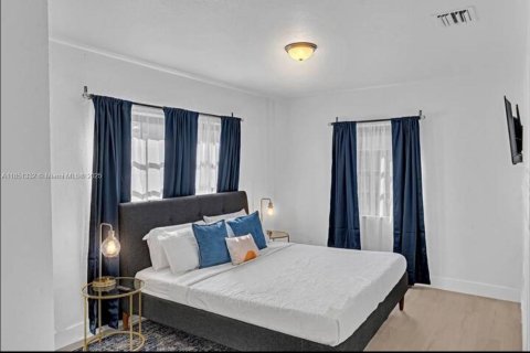 Villa ou maison à vendre à Miami, Floride: 3 chambres, 122.82 m2 № 1980918 - photo 15