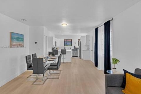 Villa ou maison à vendre à Miami, Floride: 3 chambres, 122.82 m2 № 1980918 - photo 20