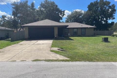 Casa en Ocala, Florida 3 dormitorios, 137.03 m2 № 2215195