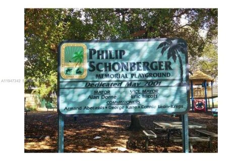 Снять в аренду кондоминиум в Норт-Бей-Виллидж, Флорида 1 спальня, 57.6м2, № 2006009 - фото 28