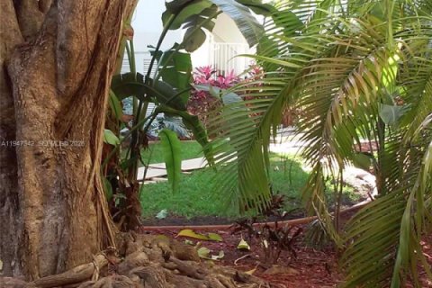 Снять в аренду кондоминиум в Норт-Бей-Виллидж, Флорида 1 спальня, 57.6м2, № 2006009 - фото 18