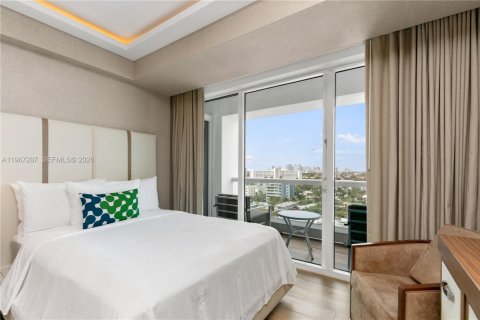 Condo in Fort Lauderdale, Florida  № 2029584 - photo 18