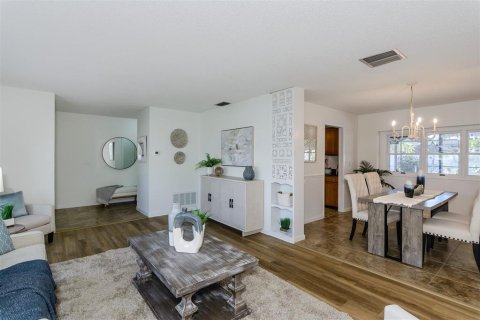 Villa ou maison à vendre à Clearwater, Floride: 3 chambres, 179.95 m2 № 2421761 - photo 11