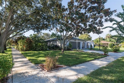 Villa ou maison à vendre à Clearwater, Floride: 3 chambres, 179.95 m2 № 2421761 - photo 3