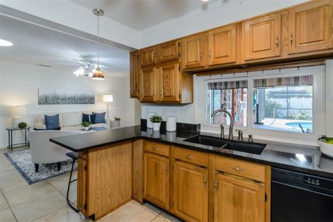 Villa ou maison à vendre à Clearwater, Floride: 3 chambres, 179.95 m2 № 2421761 - photo 20