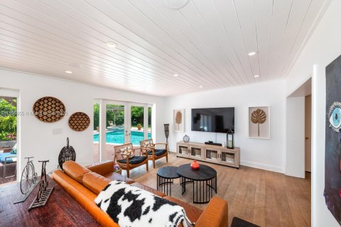 House in Palmetto Bay, Florida 4 bedrooms, 222.41 sq.m. № 1954029 - photo 10