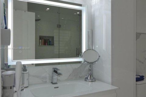 Casa en venta en Miramar, Florida, 3 dormitorios, 169.83 m2 № 1898167 - foto 26