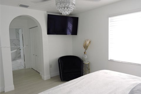 Casa en venta en Miramar, Florida, 3 dormitorios, 169.83 m2 № 1898167 - foto 21