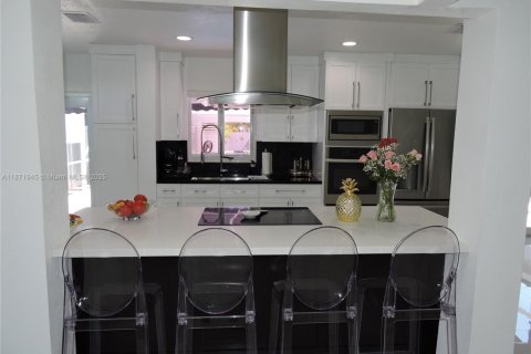 Casa en venta en Miramar, Florida, 3 dormitorios, 169.83 m2 № 1898167 - foto 9