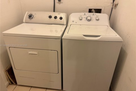 Appartement à louer à Miami, Floride: 1 chambre, 60.39 m2 № 1983410 - photo 13